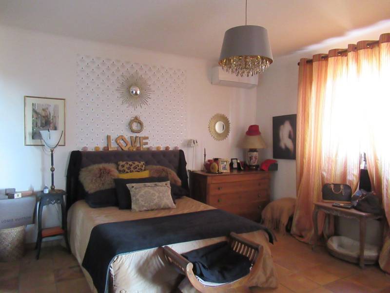 VENTE VILLA EN TRADITIONNEL CARRY LE ROUET AVEC PISCINE