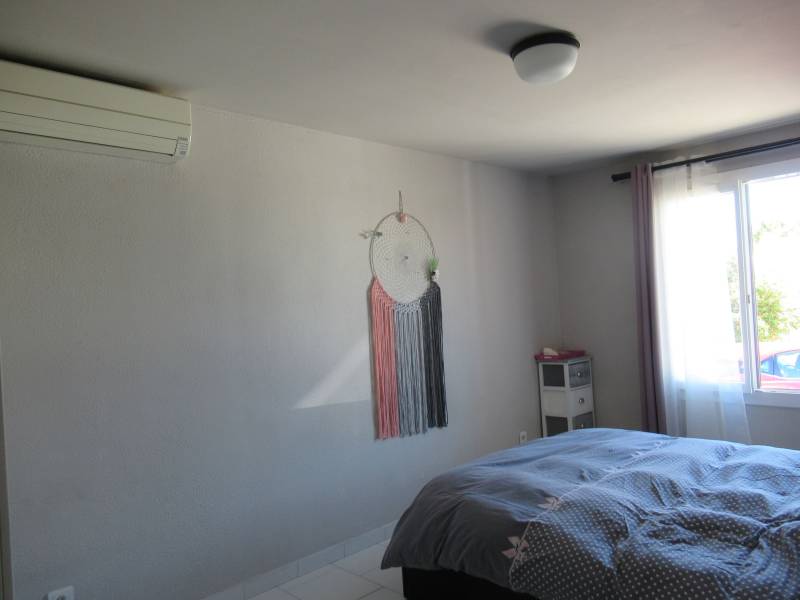 T4 avec jardin sur la côte bleue et proche de la mer 