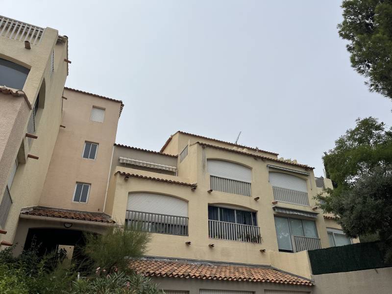 Appartement dans la résidence sur la côte bleue