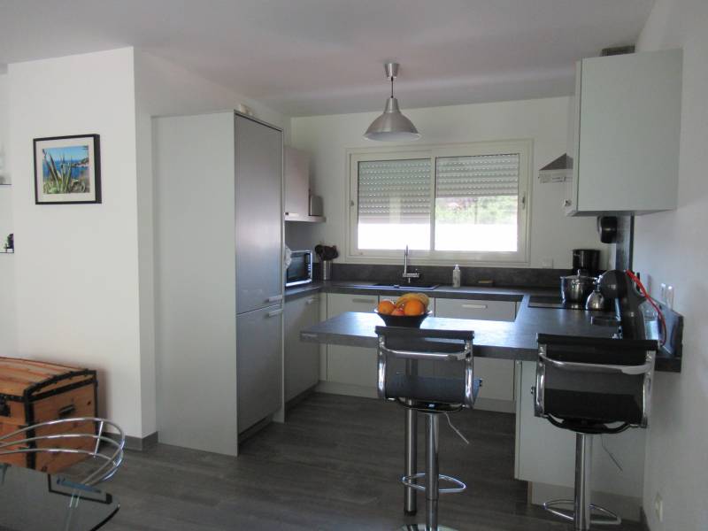 DUPLEX À VENDRE 66 m² AVEC GARAGE ET TERRASSE - LA COURONNE