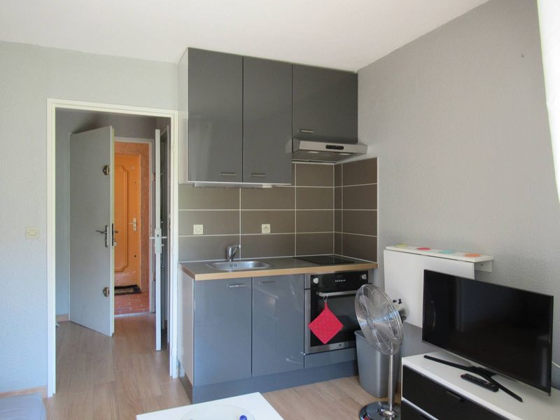 Studio entièrement rénové à vendre sausset 13960