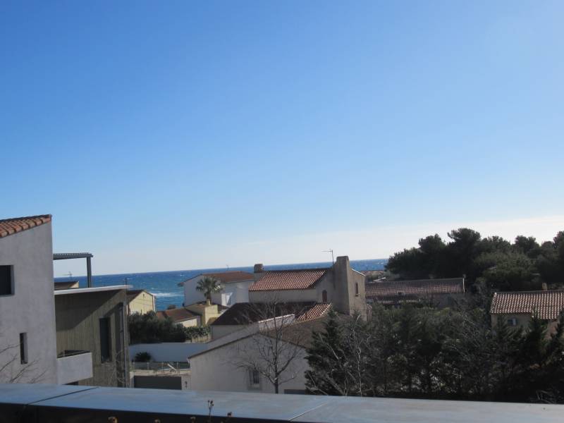 vue dégagée appartement type 3 sur la côte bleue résidence sécurisée