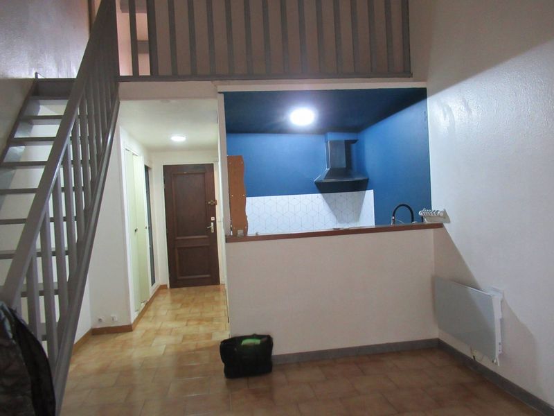 LA COURONNE LOCATION APPARTEMENT T2 + MEZZANINE TERRASSE GARAGE