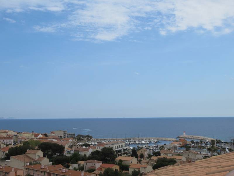 Appartement vue mer sur la côte bleue à Sausset 