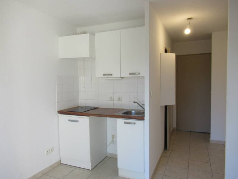 Studio avec place de parking à vendre Sausset les pins 13960