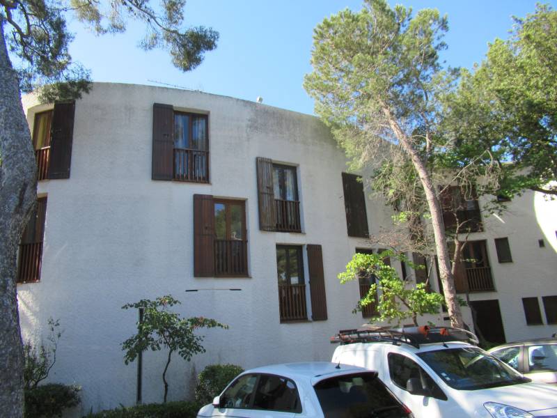 Location vide  appartement T3 PROCHE VILLAGE SAUSSET LES PINS