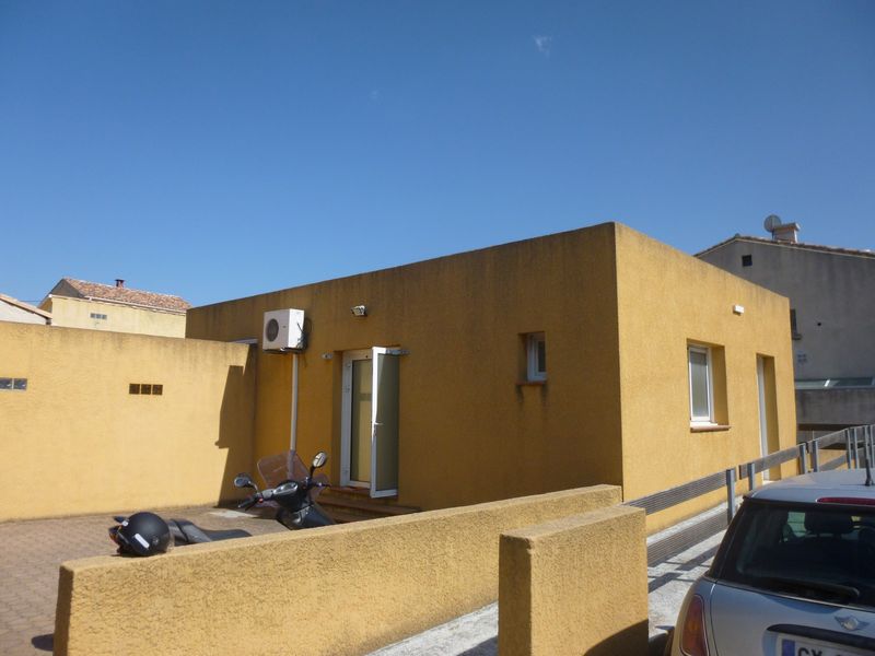 extérieur LOCAL PROFESSIONNEL T2