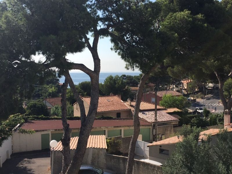 location T2 vue mer sausset