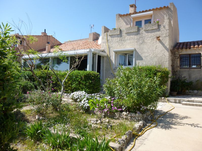 maison de type 4 avec jardin arboré et clos