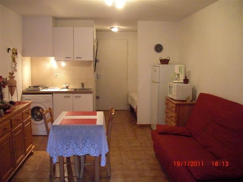 PIECE PRINCIPALE STUDIO 13960 SAUSSET-LES-PINS