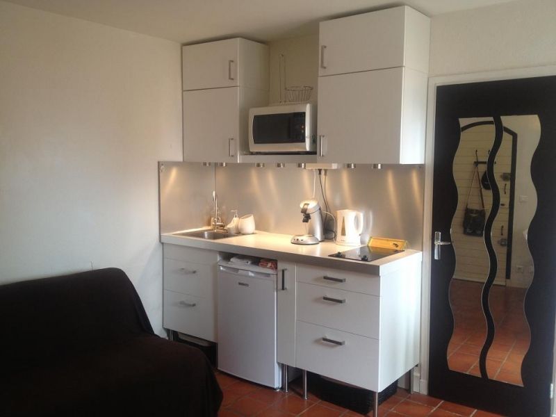 APPARTEMENT T1 SAUSSET LES PINS 13960